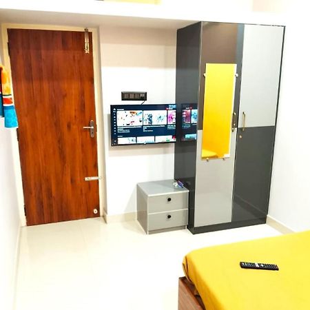Asshappystayinn Hotel Tiruchirappalli Экстерьер фото